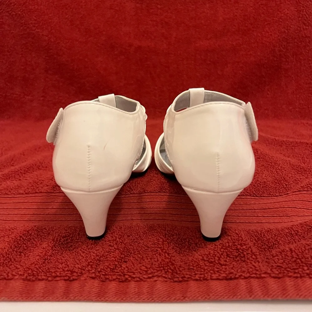 Angel Steps Eva Pump Women’s Shoes; White Patent; Size 7.5 - Picture 10 of 12